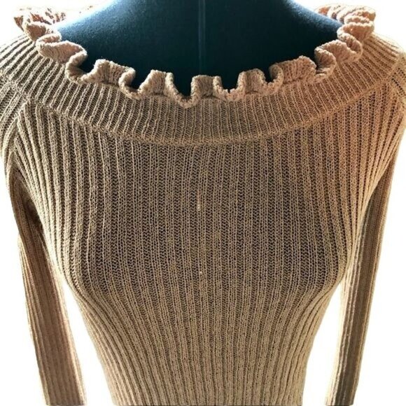 Casting LA Ruffled Edge Crop Sweater S/M - Picture 1 of 7